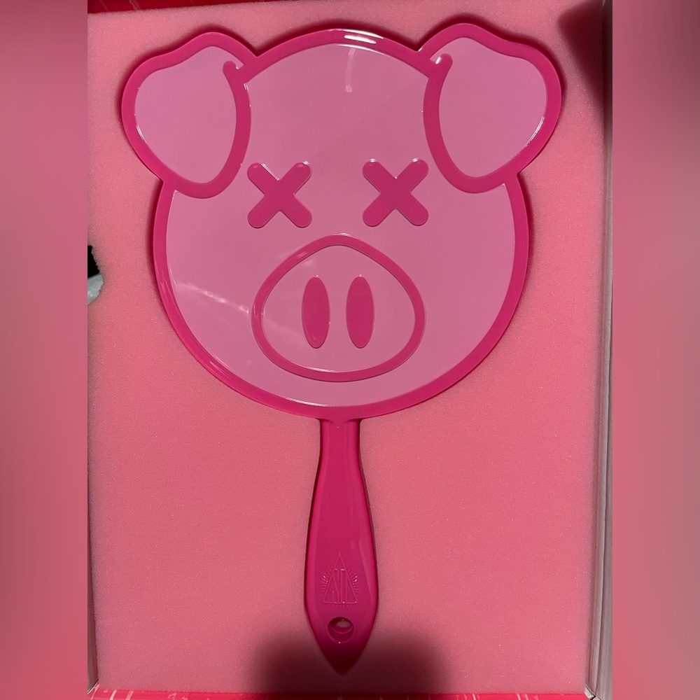 Jeffrey Star x Shane Dawson Limited Edition Hand Mirror Pink Pig Mirror